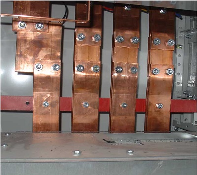 Busbars used to connect electrical feeders